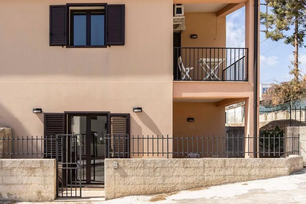 ~ Villa Demetra ~ Lido di Noto 0*,  Italy